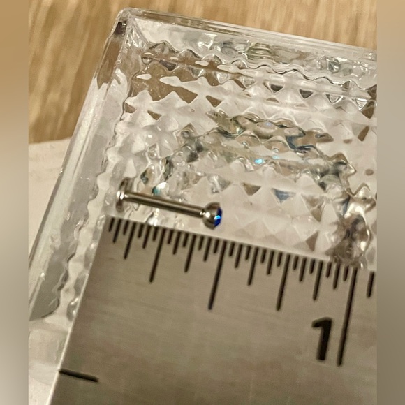 16g 10 Pcs Surgical Stainless Steel Rhinestone Lip Studs NWT - Picture 3 of 13